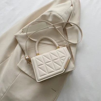 The Designer-Look Plaid Bag That's Fooling Every British Fashion Expert