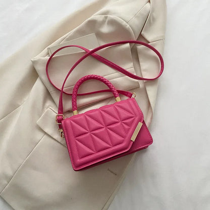 The Designer-Look Plaid Bag That's Fooling Every British Fashion Expert